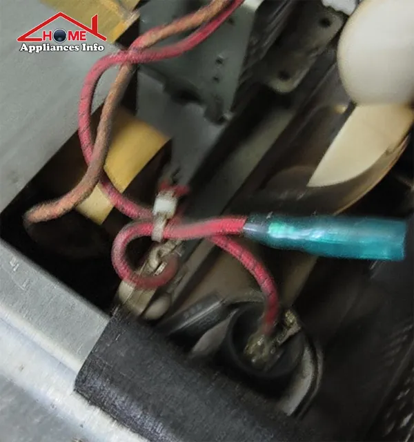 opened microwave oven image